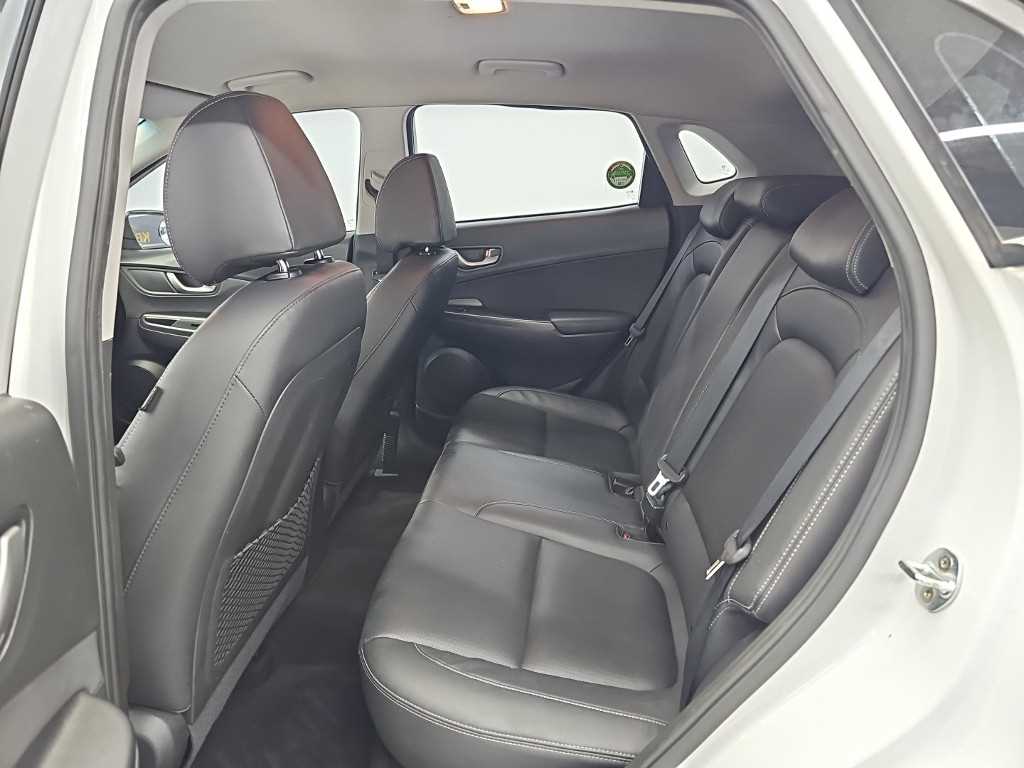 Hyundai Kona — photo 12