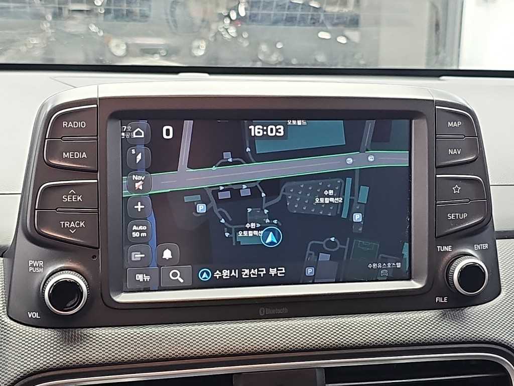 Hyundai Kona — photo 13