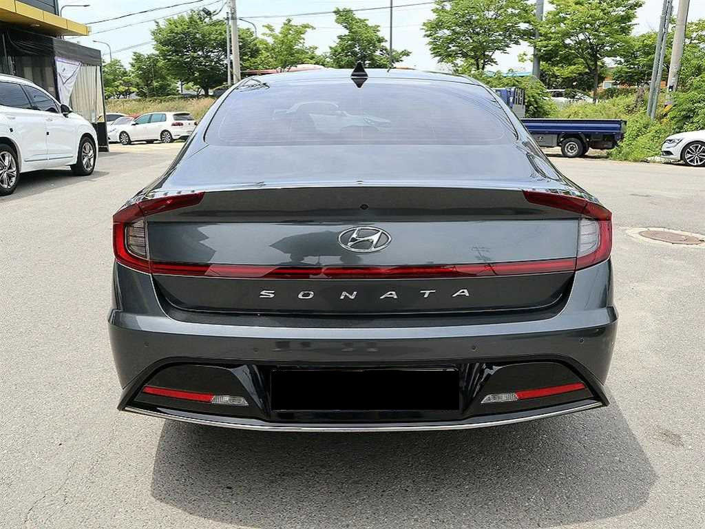 Hyundai Sonata — photo 04