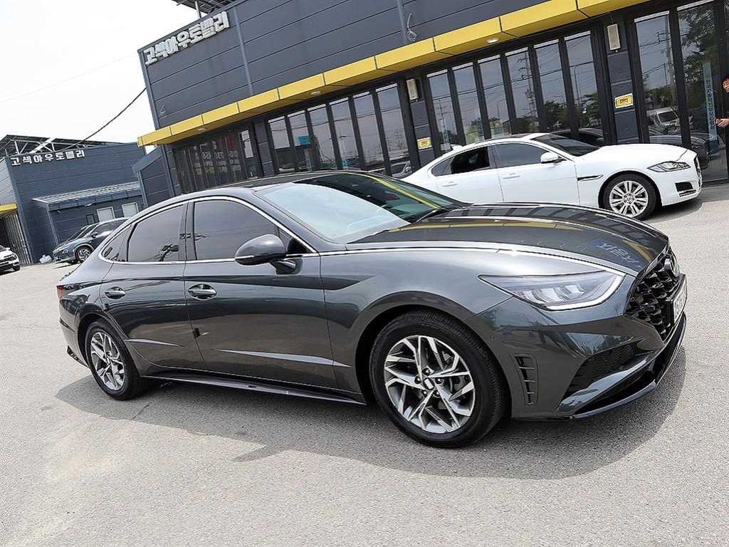 Hyundai Sonata — photo 20