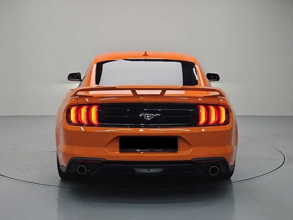 Ford Mustang — photo 03