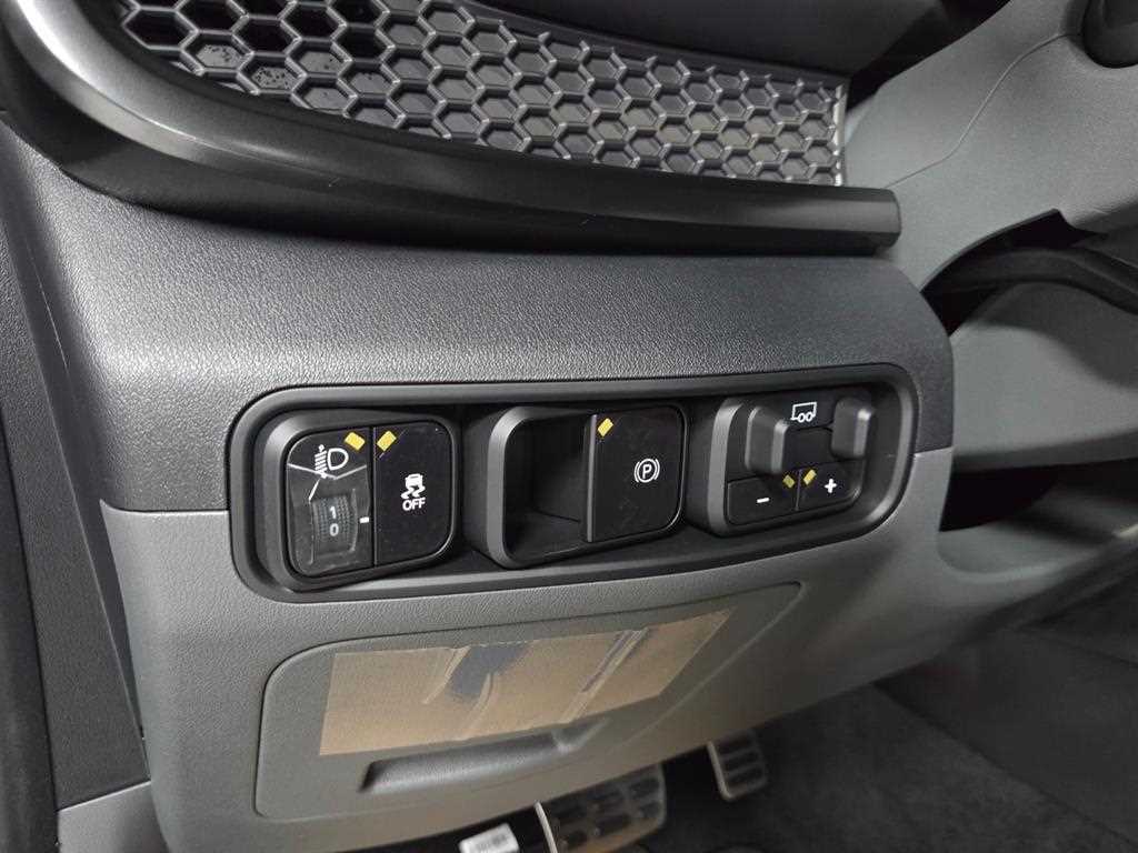 Kia Tasman — photo 11