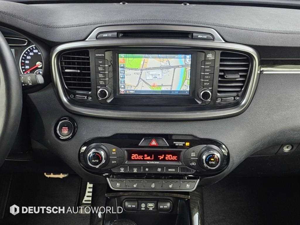 Kia Sorento — photo 14