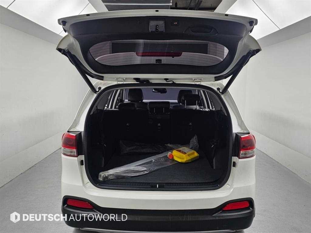 Kia Sorento — photo 19