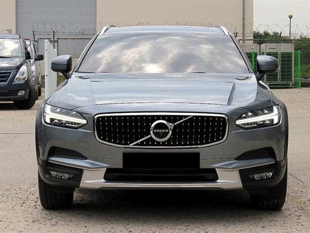 Volvo V90 — photo 01