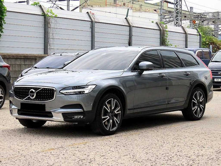 Volvo V90 — photo 02