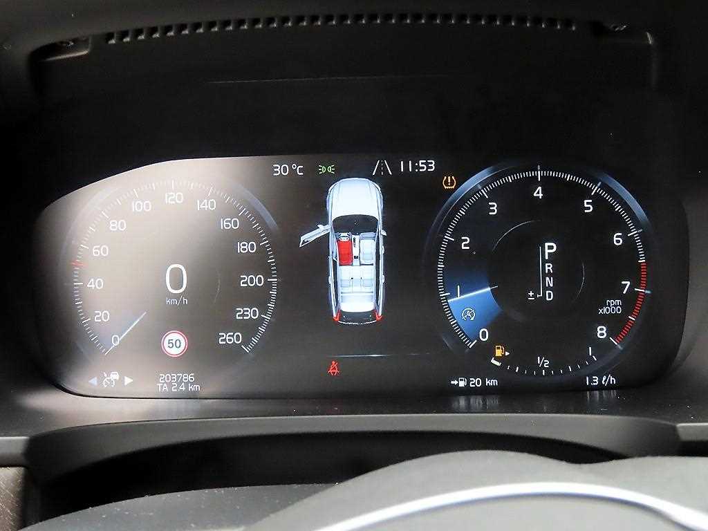 Volvo V90 — photo 08