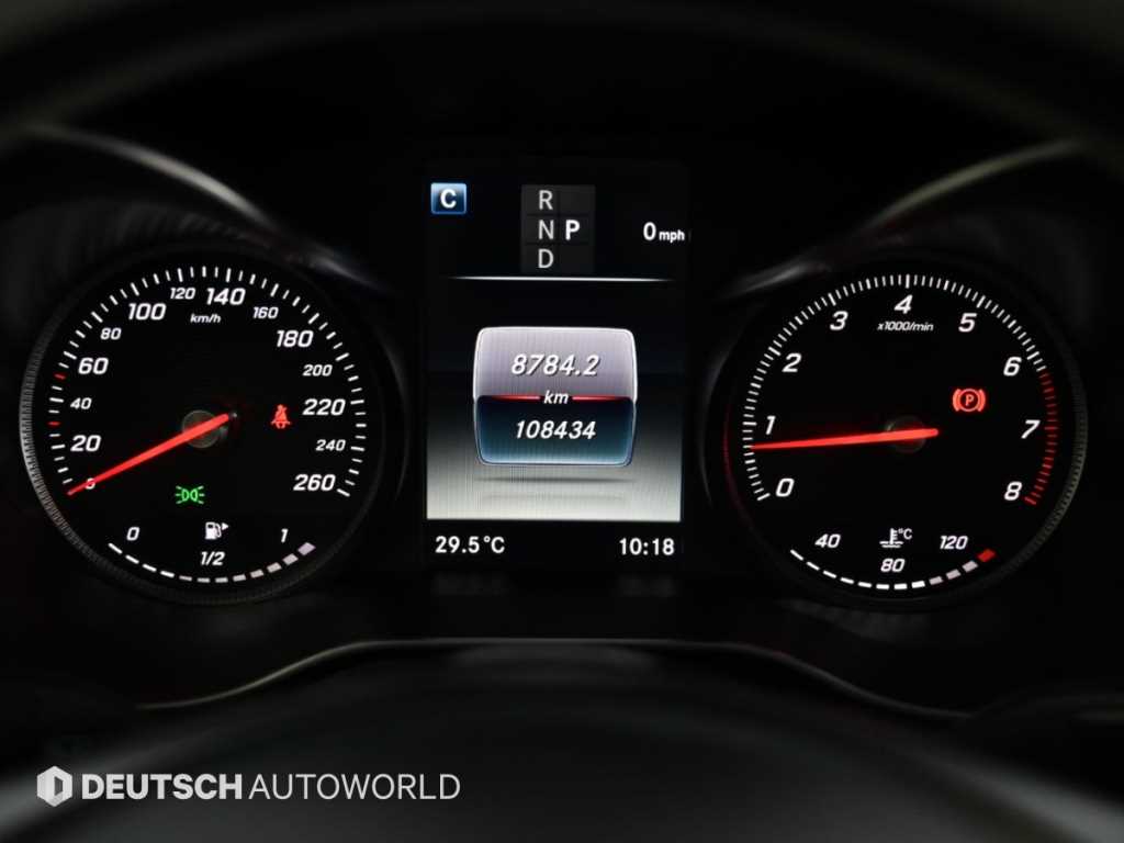 Mercedes-Benz GLC-Class — photo 08