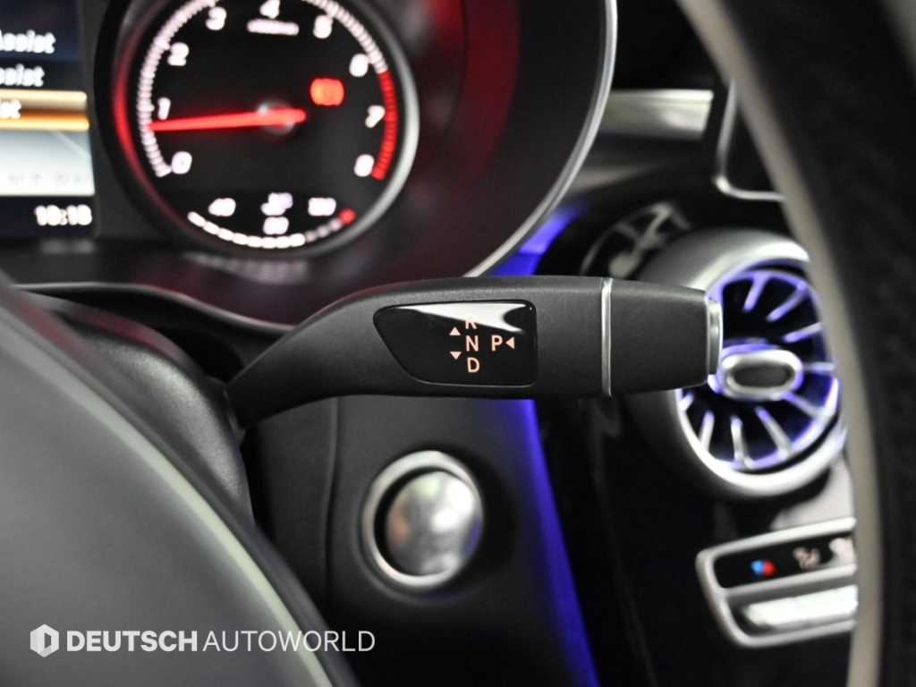 Mercedes-Benz GLC-Class — photo 09