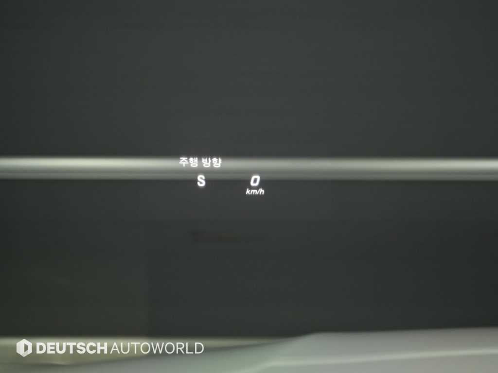 Mercedes-Benz GLC-Class — photo 17