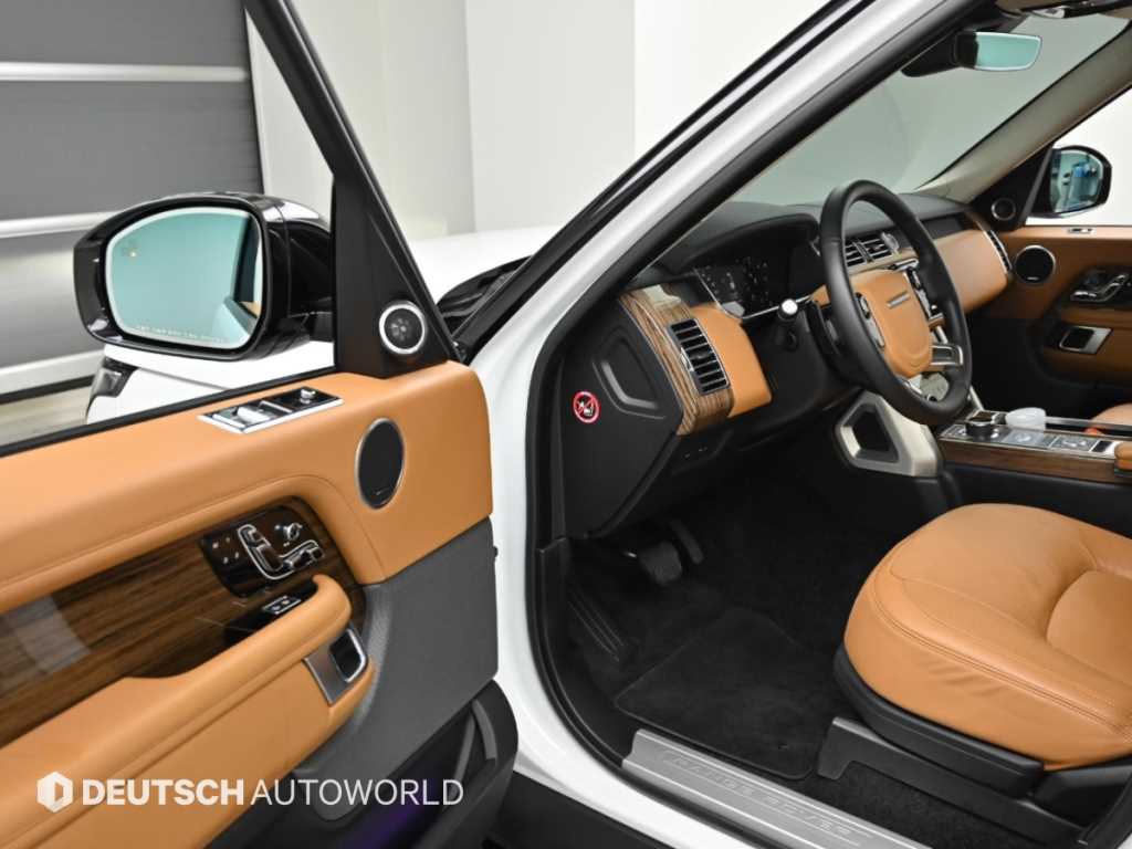 Land Rover Range Rover — photo 11