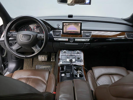 Audi A8 — photo 05