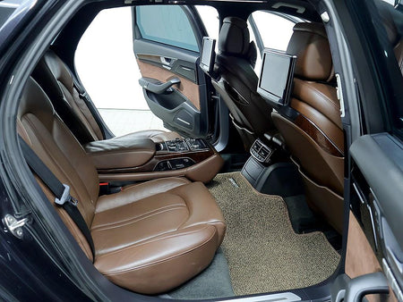 Audi A8 — photo 12