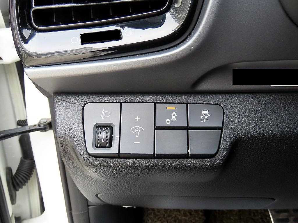 Kia Stonic — photo 12