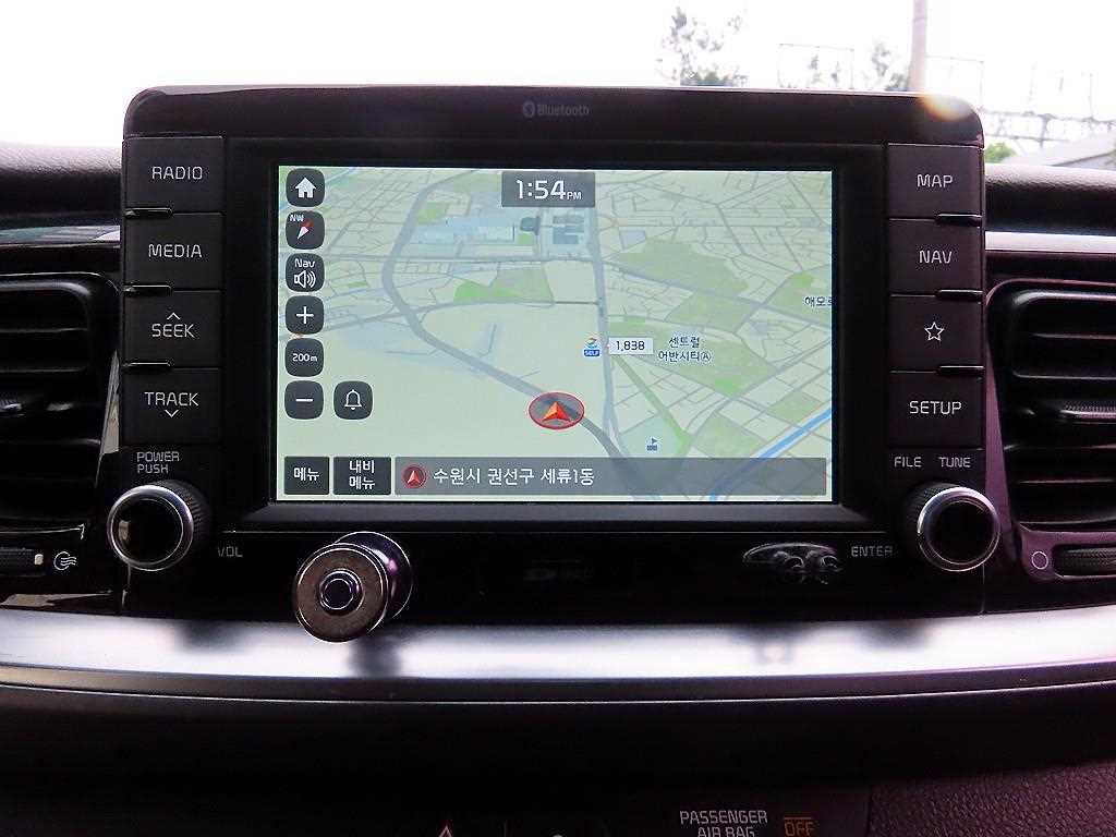 Kia Stonic — photo 15