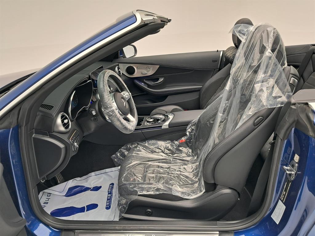 Mercedes-Benz C-Class — photo 11
