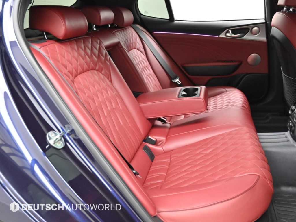 Kia Stinger — photo 13