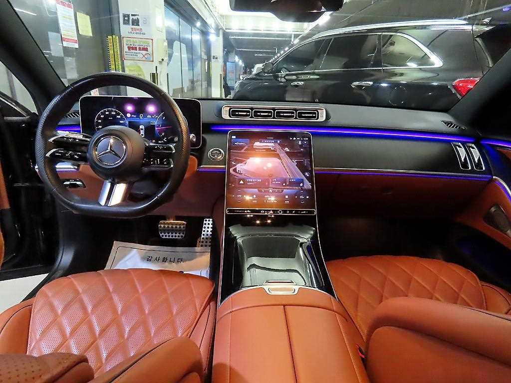 Mercedes-Benz S-Class — photo 10
