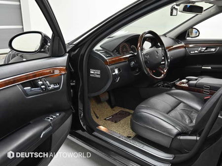 Mercedes-Benz S-Class — photo 12