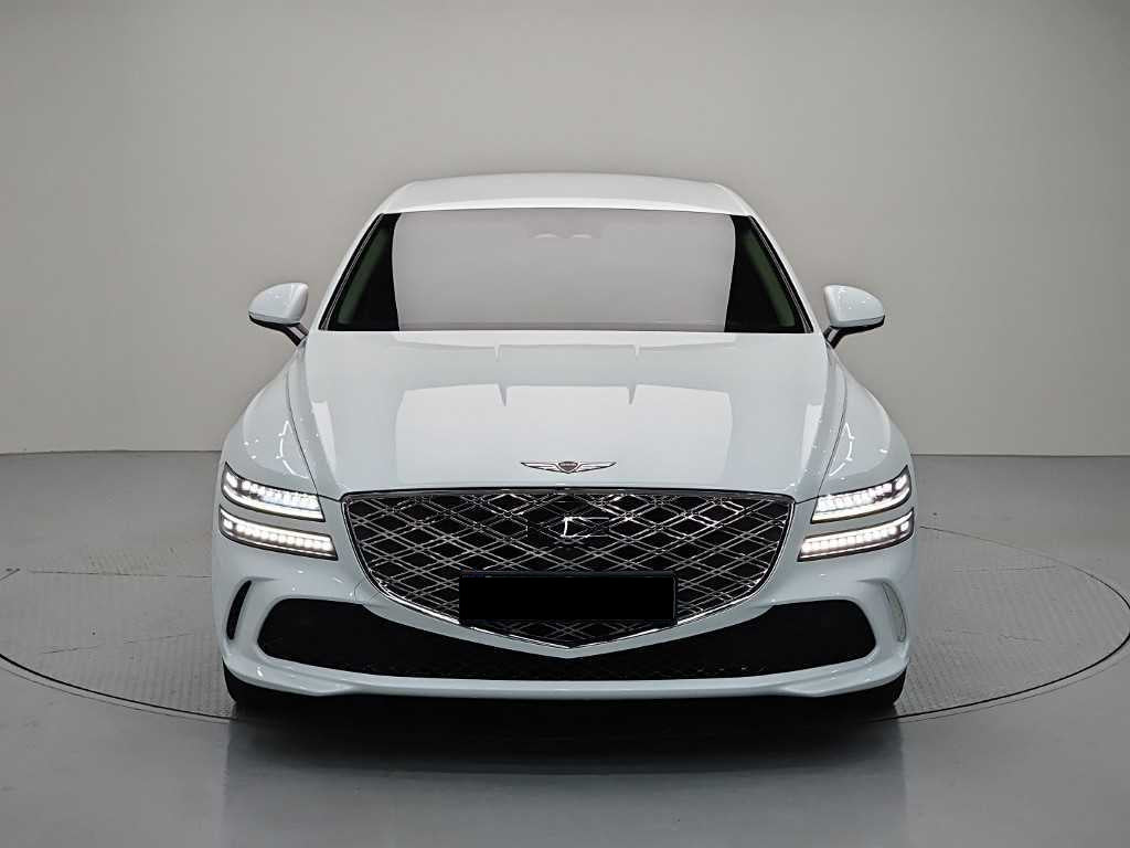 Genesis G80 — photo 02