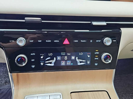 Genesis G80 — photo 10