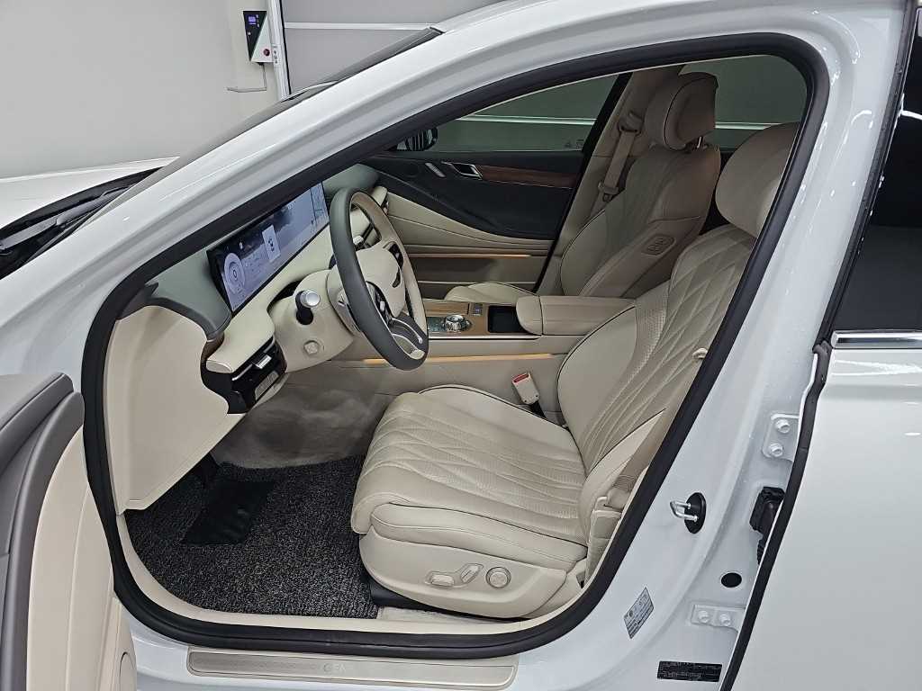 Genesis G80 — photo 11