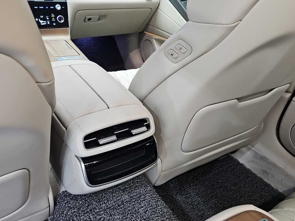 Genesis G80 — photo 14