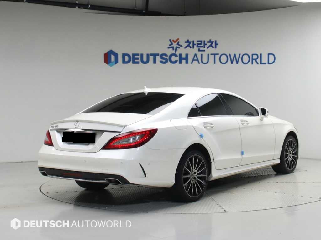 Mercedes-Benz CLS-Class — photo 02