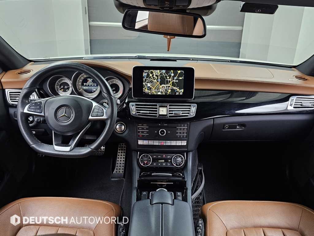 Mercedes-Benz CLS-Class — photo 06