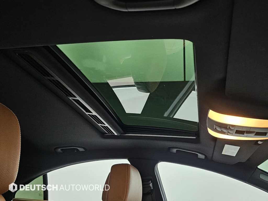 Mercedes-Benz CLS-Class — photo 17