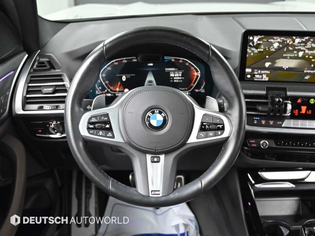BMW X3 — photo 13