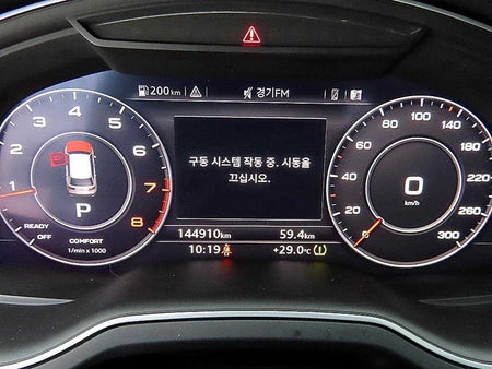 Audi Q7 — photo 09