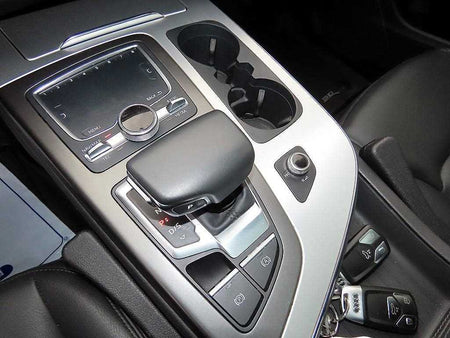 Audi Q7 — photo 10