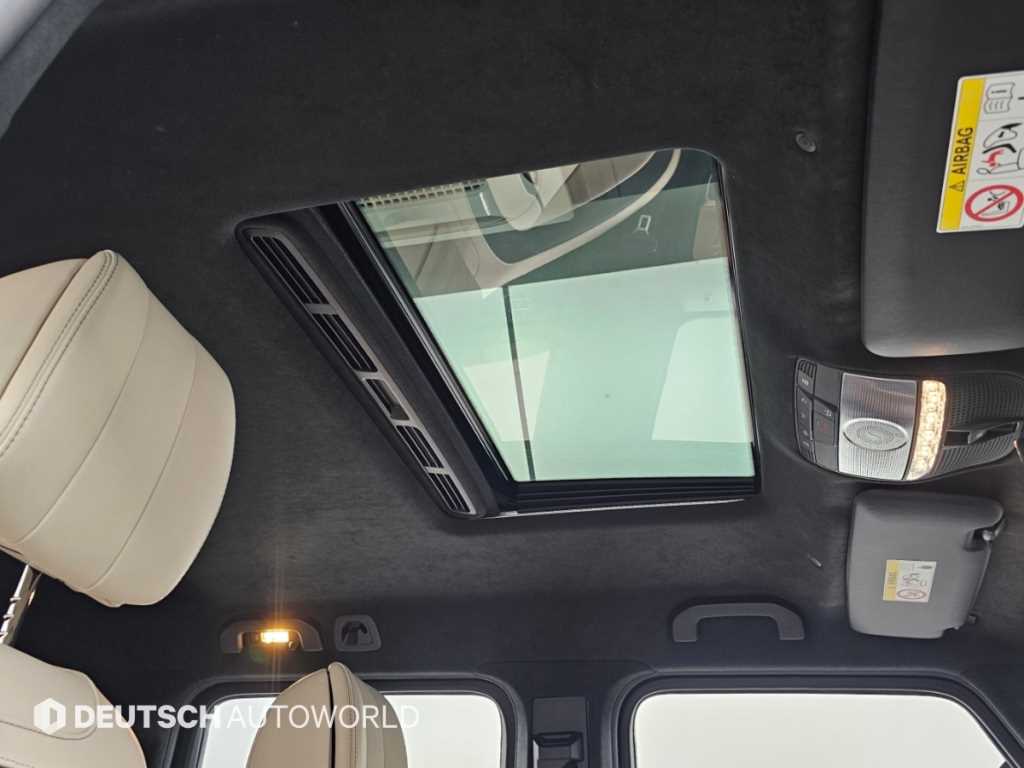 Mercedes-Benz G-Class — photo 18