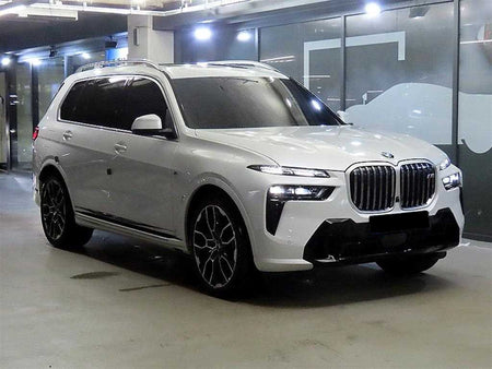BMW X7 — photo 01