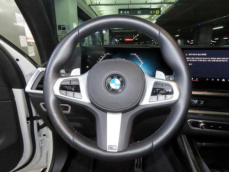 BMW X7 — photo 08
