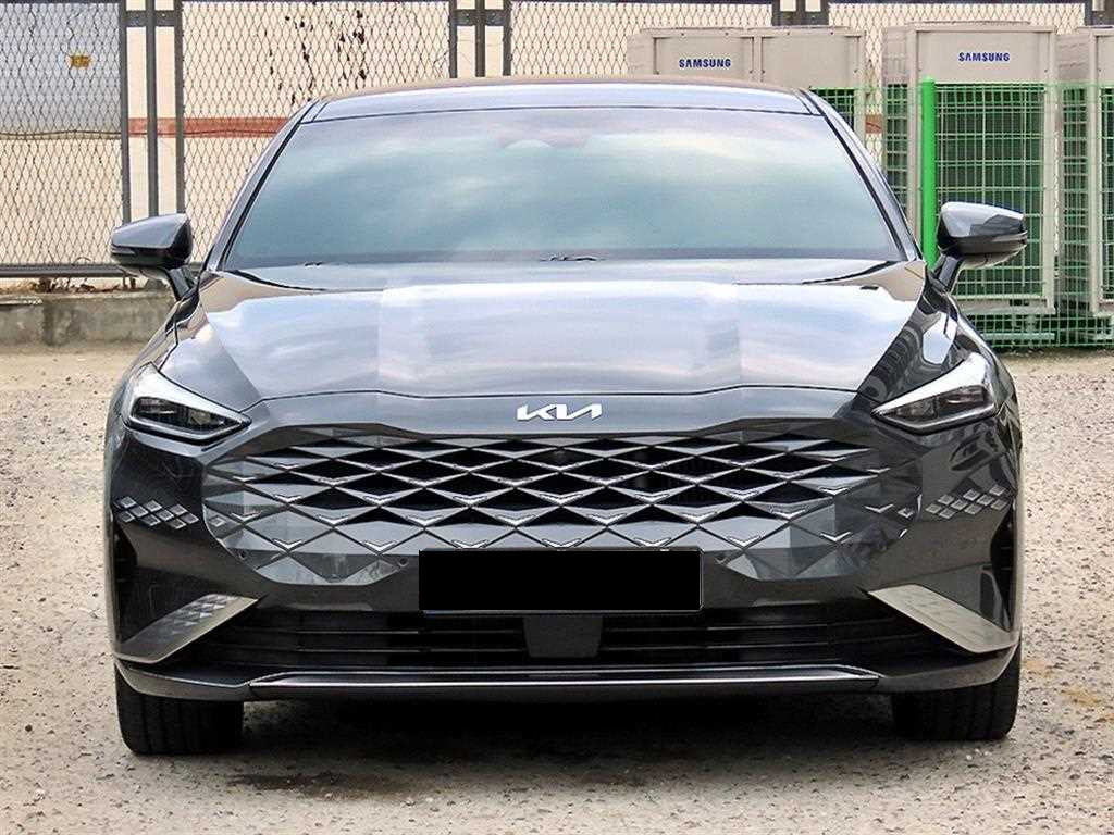 Kia K8 — photo 01