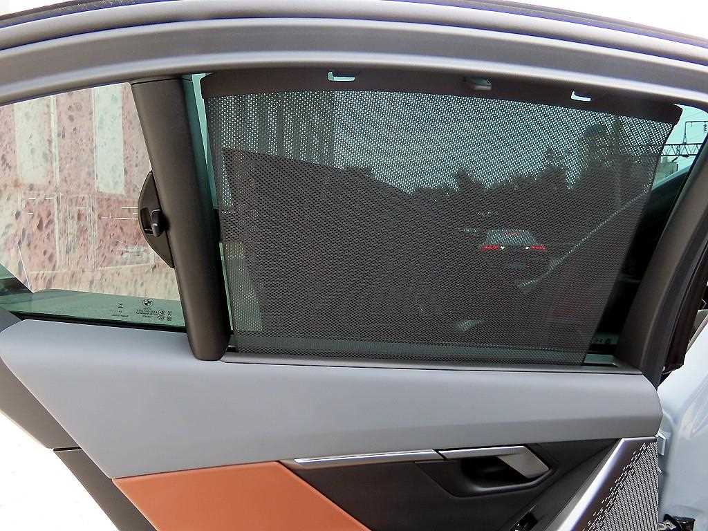 BMW 5-Series — photo 15