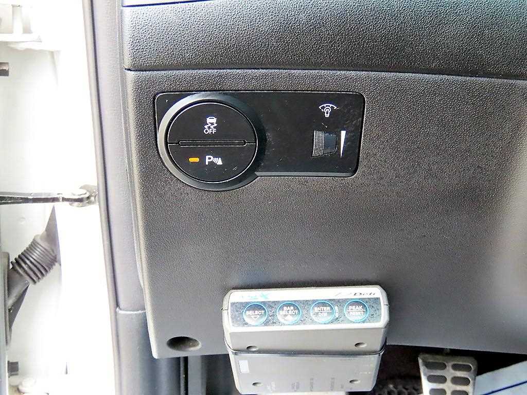 Hyundai Genesis — photo 12