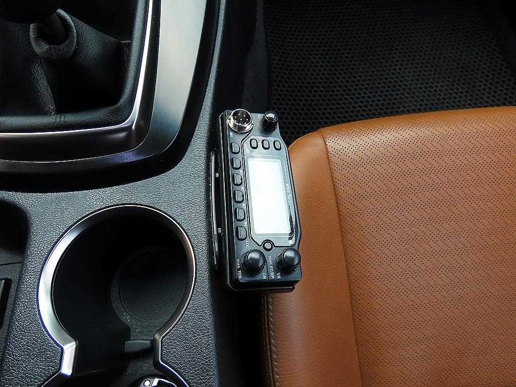Hyundai Genesis — photo 13