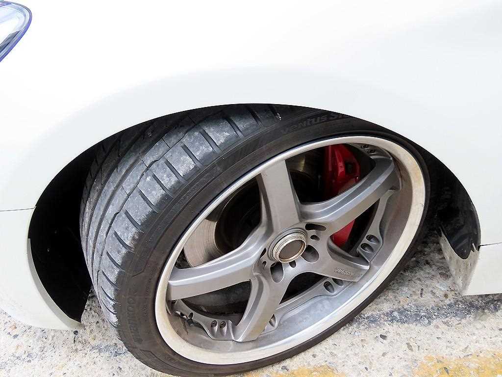 Hyundai Genesis — photo 20