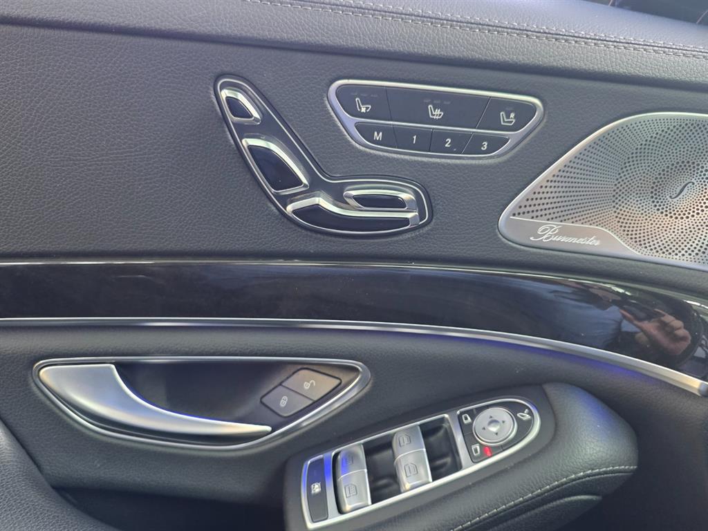 Mercedes-Benz S-Class — photo 09
