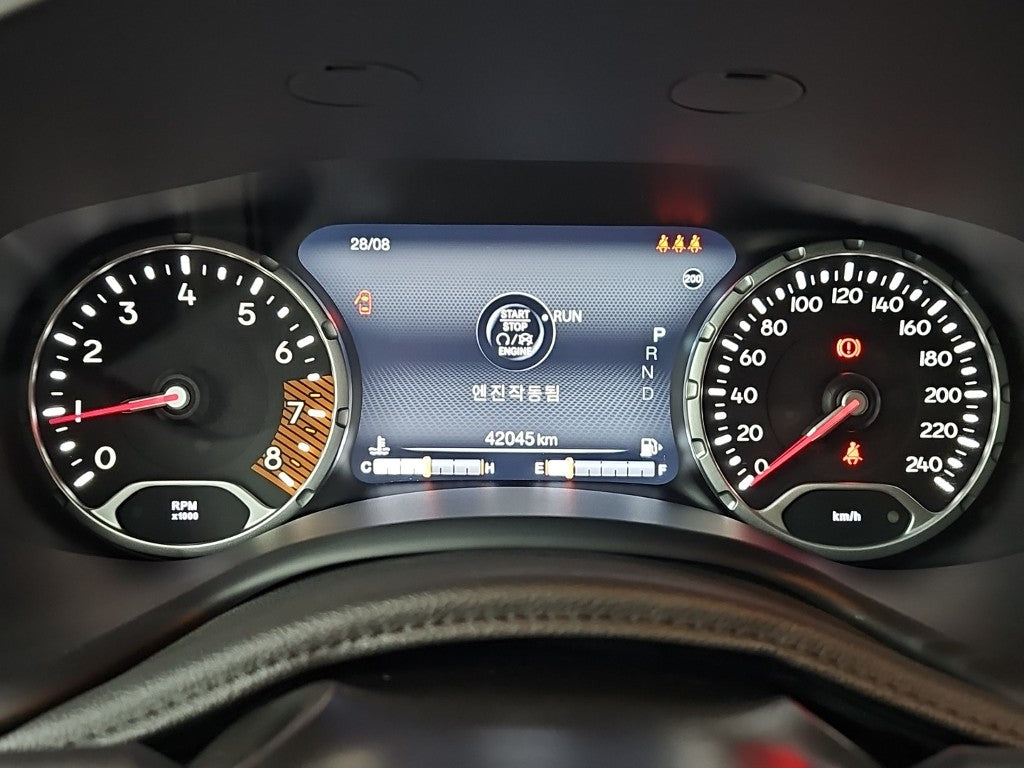 Jeep Renegade — photo 06