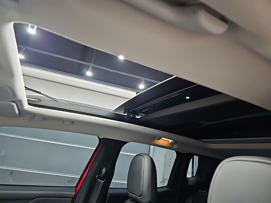 Jeep Renegade — photo 13