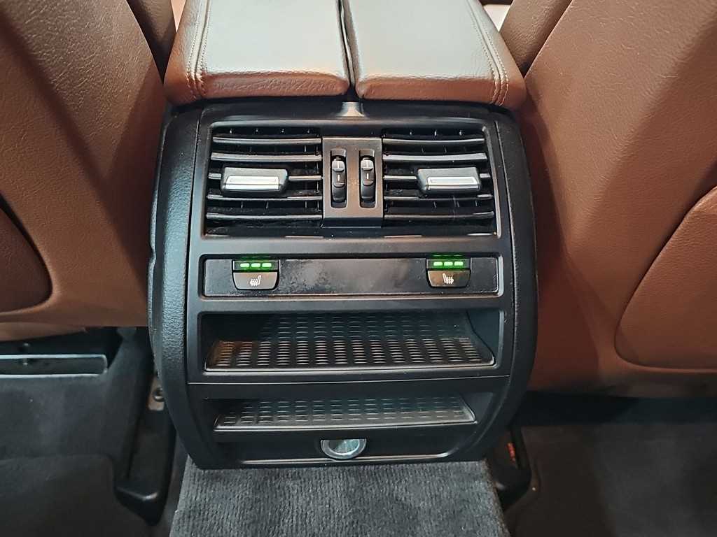 BMW 5-Series — photo 13