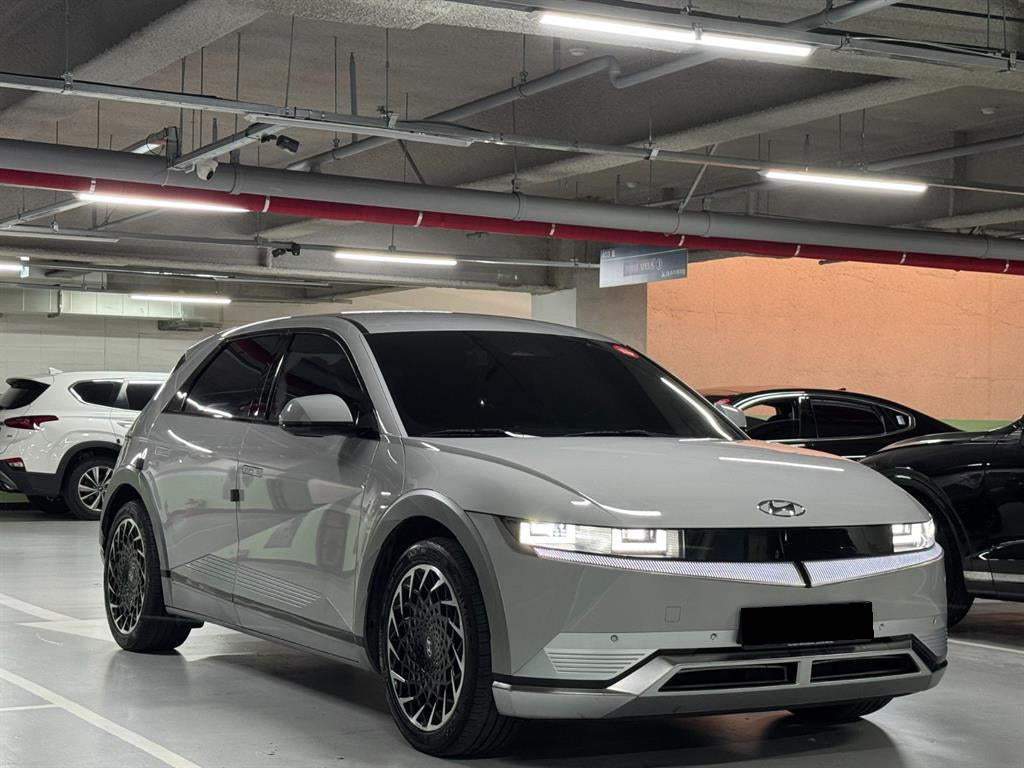 Hyundai Ioniq5 — photo 02