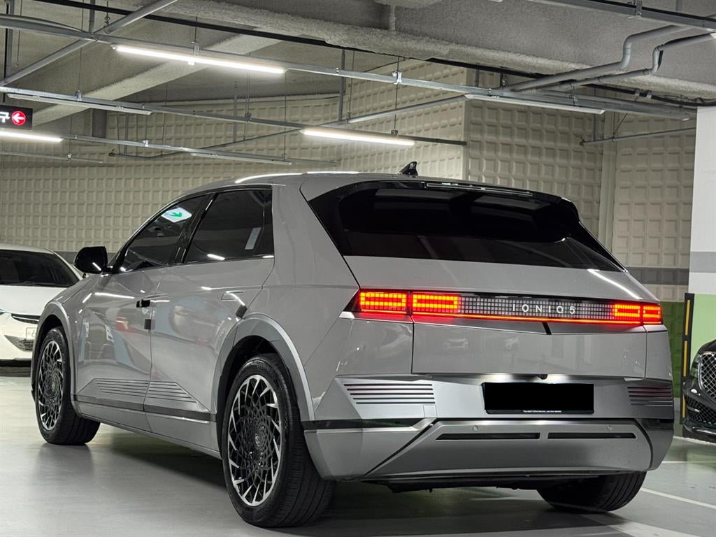 Hyundai Ioniq5 — photo 04
