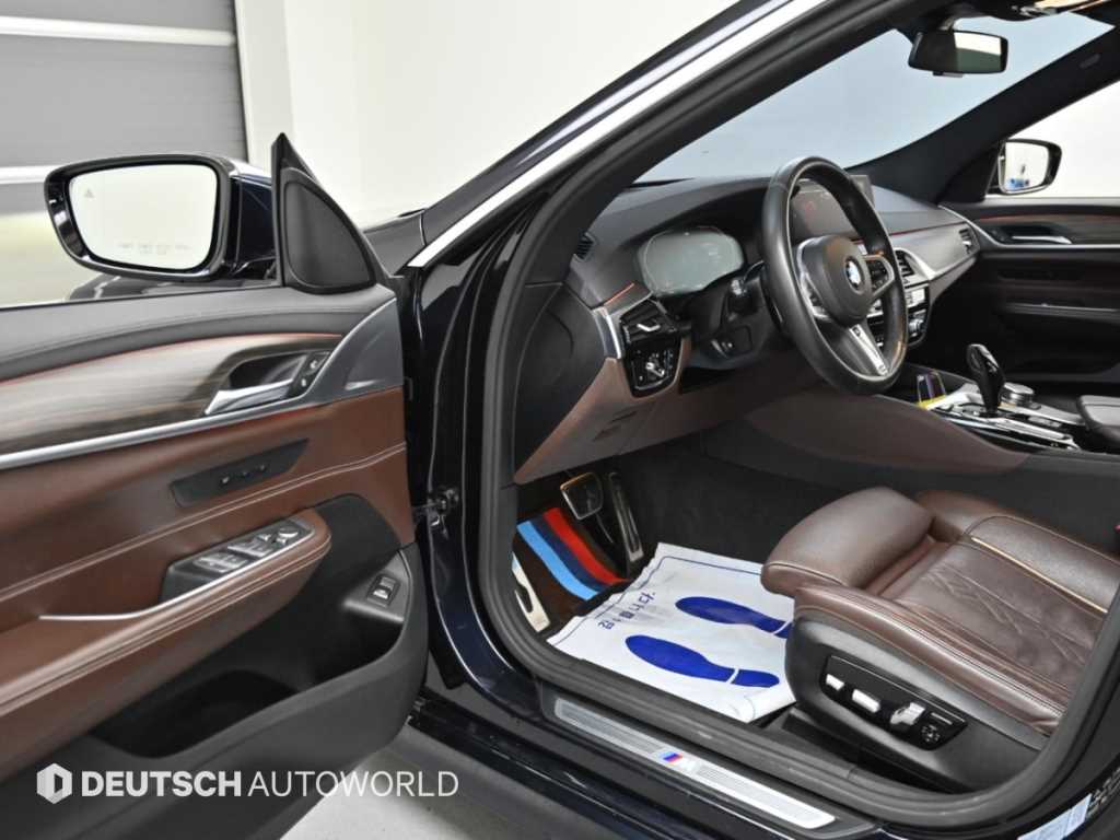BMW Gran Turismo — photo 11