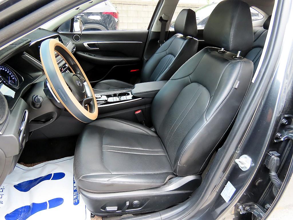 Hyundai Sonata — photo 05