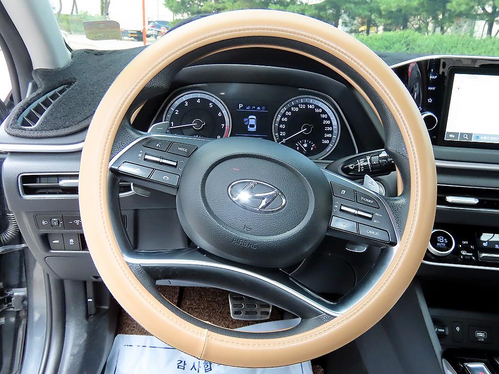 Hyundai Sonata — photo 08